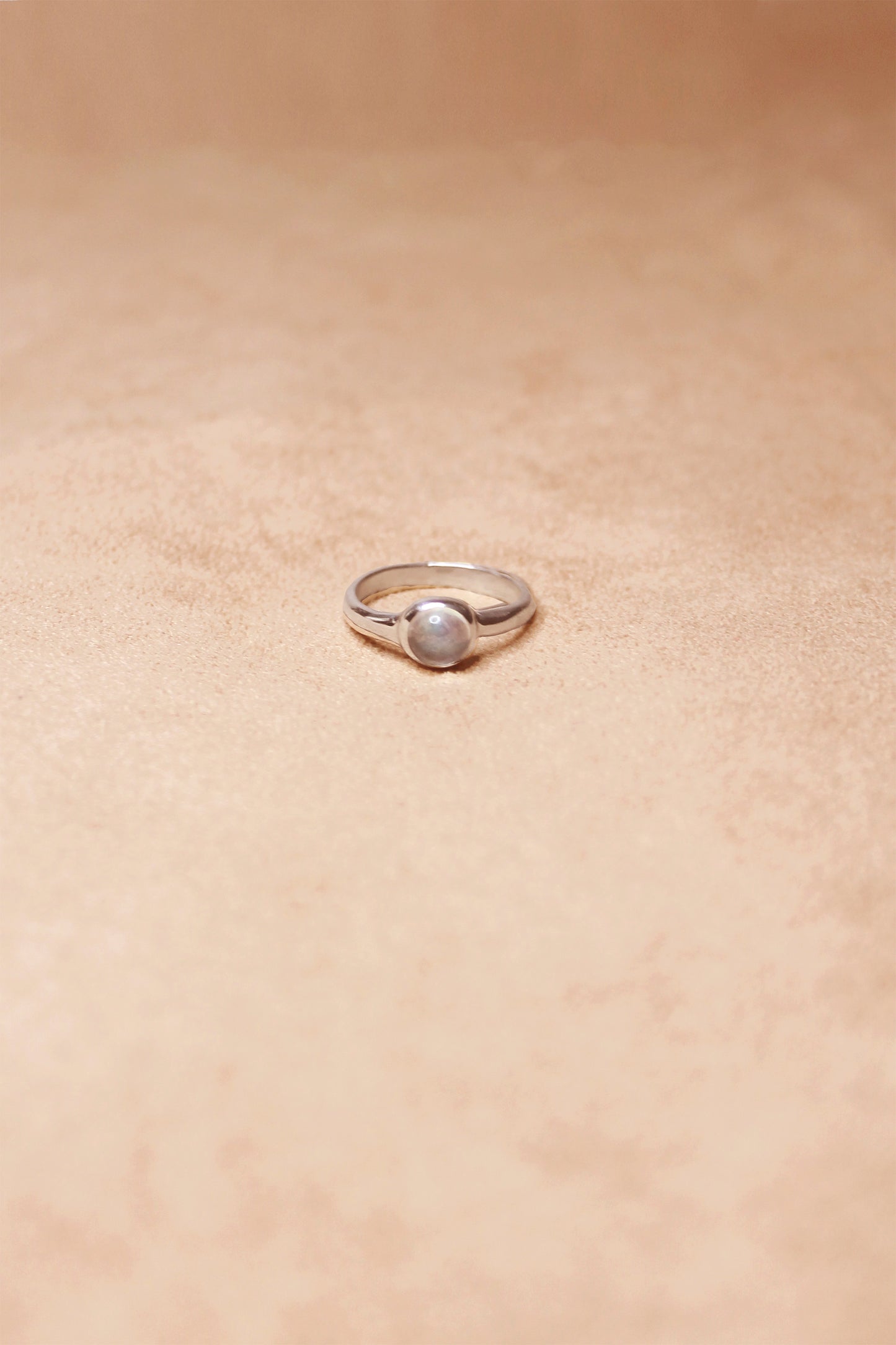 MAGIC MIRROR MOONSTONE RING