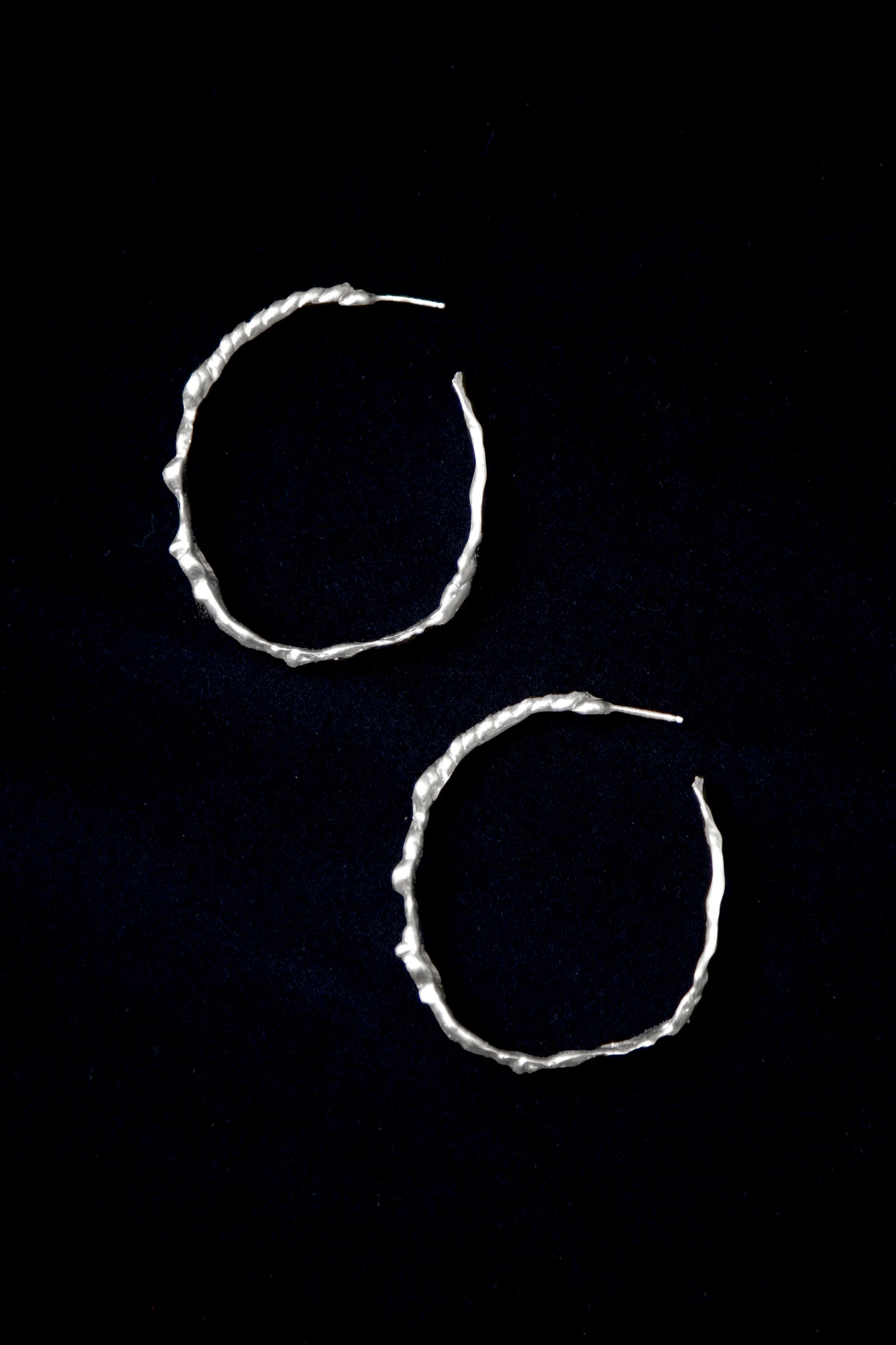 SEA SIREN OVAL HOOPS