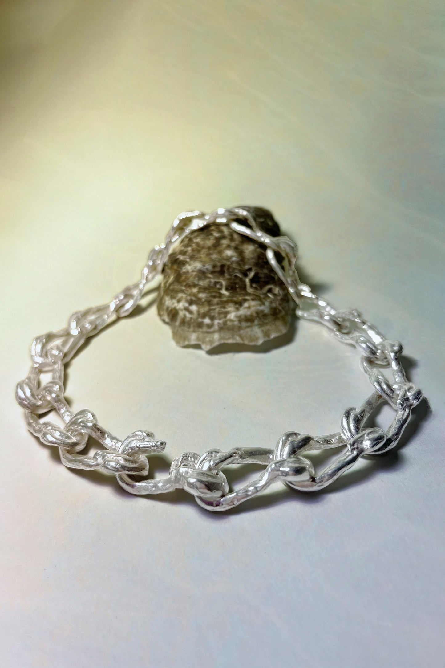 SWAN CHAIN NECKLACE