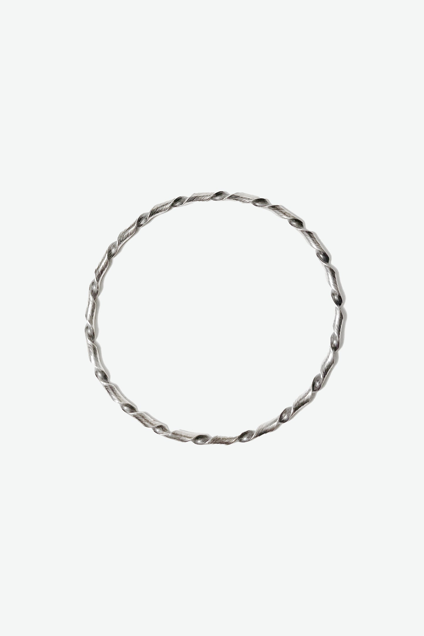 TWISTED TORUS MINI BRACELET
