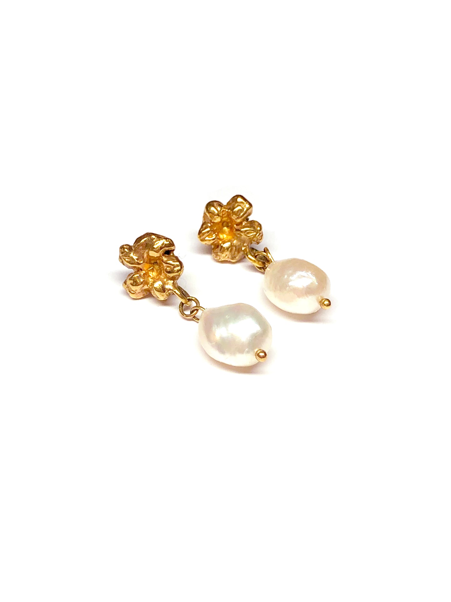ROSE PEARL EARRING