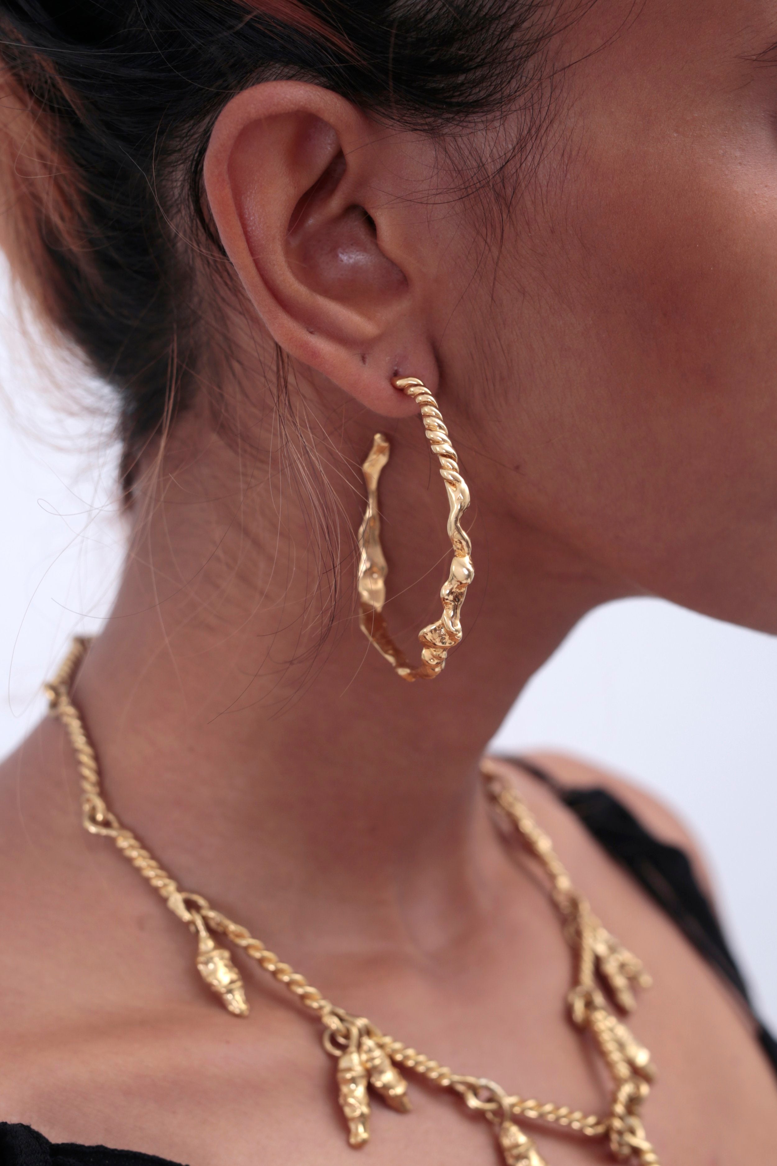 சைடு வளையம் Gold Side Earring... - Muthu Thangam Jewellers | Facebook
